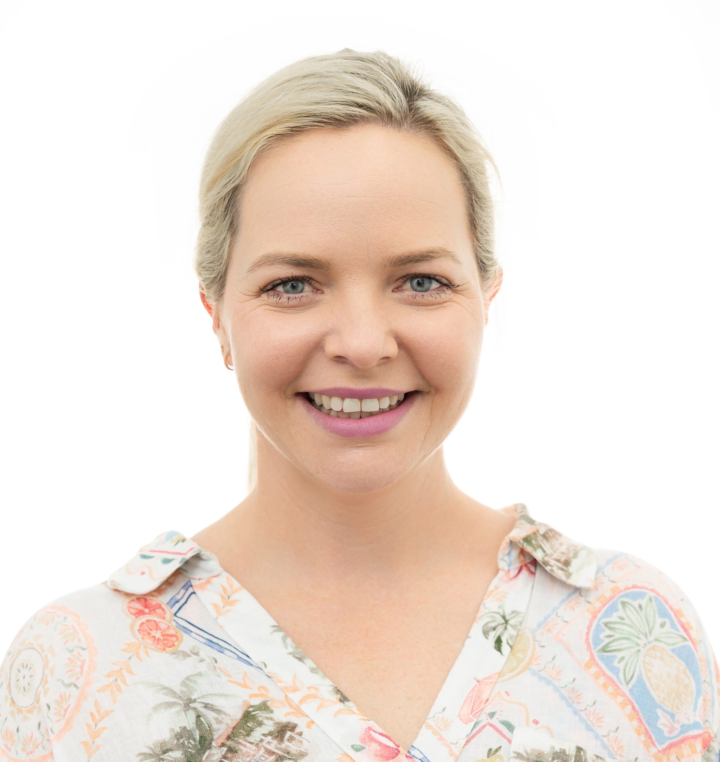 Dr Elizabeth Edgar